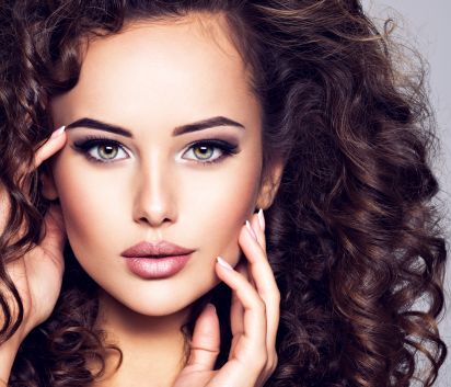 Muskelentspanner Berlin - Frau nach Ihrer Faltenbehandlung