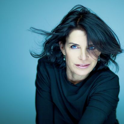 Zufriedene Patientin nach einem Facelift